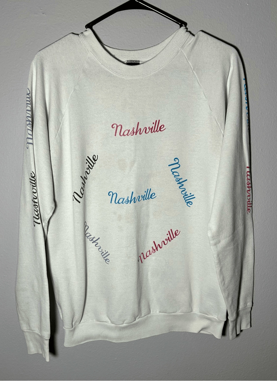 Vintage Women’s Nashville Tennessee White Crewneck Sweatshirt Sz XL